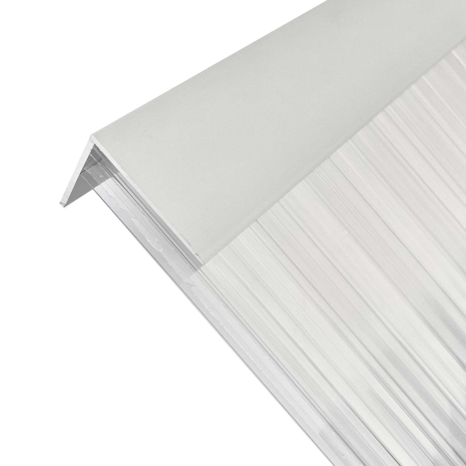 Sidevisning av aluminium L-profil montert med kanalpolykarbonatplate for tetting og beskyttelse