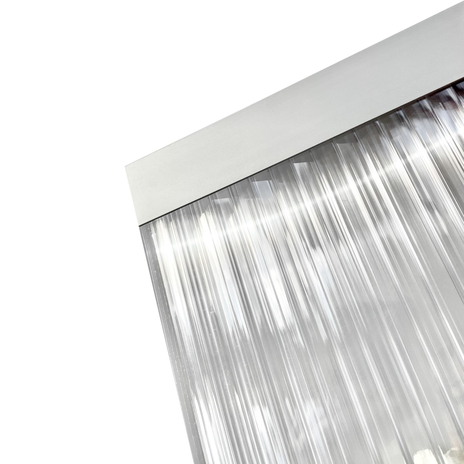 Aluminium L-profil koblet til kanalpolykarbonatplate, sett ovenfra