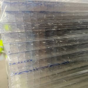 16mm kanalplast rester - Klar (0,8m x 2,1m x 2stk)